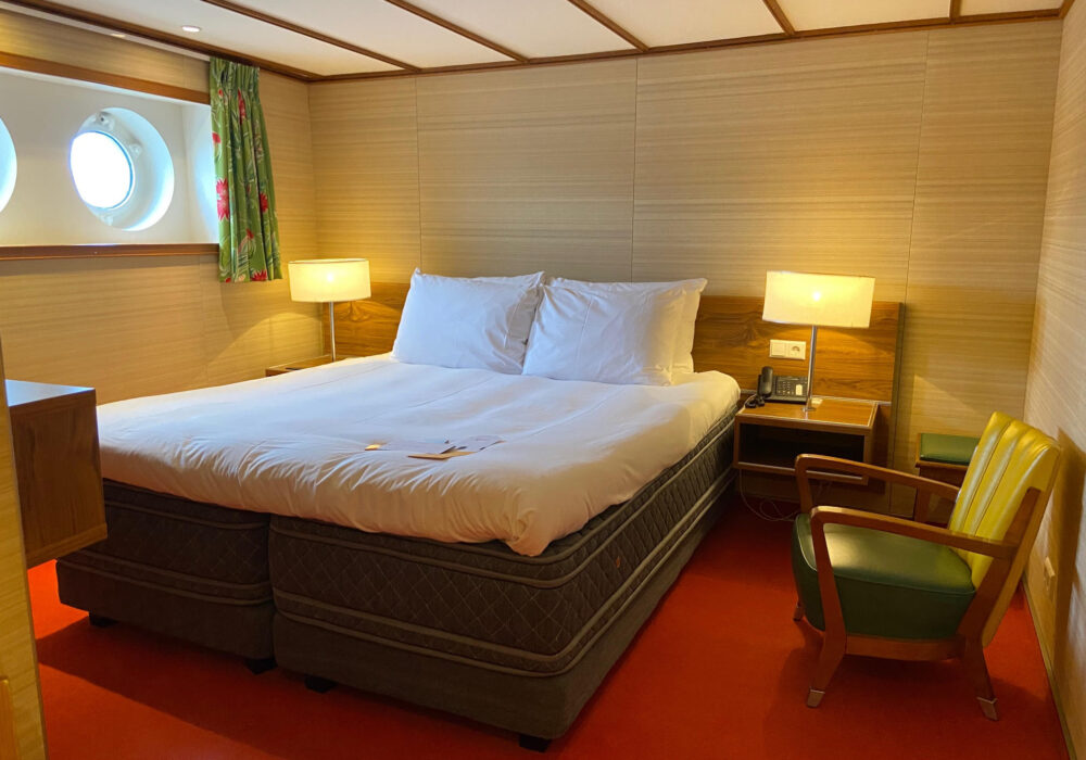 Kids Love Travel: review ss Rotterdam